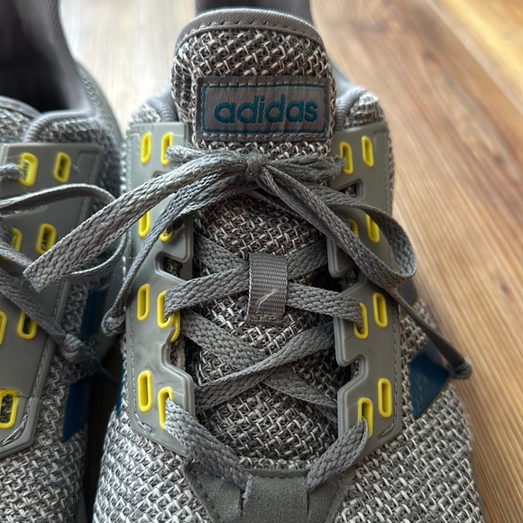 Mens Adidas Cloudfoam athletic shoes; size 10.5 - Picture 3 of 9